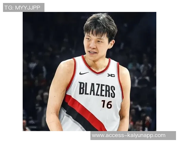 开拓者球迷嘉年华对抗赛黑队险胜白队杨瀚森队友夏普荣膺MVP称号